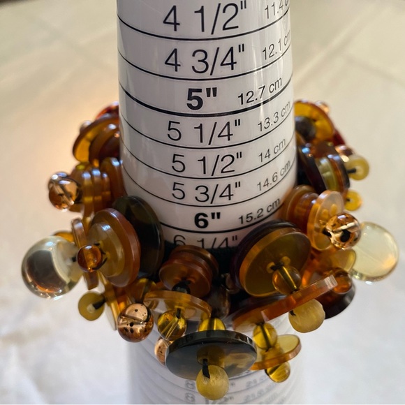 Button Bracelet - Picture 10 of 10